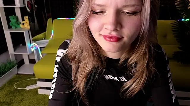 LitaBrom online show from March 2025 11:11:01 AM