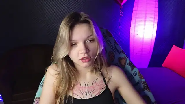 LitaBrom online show from February 2025 04:11:01 AM