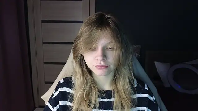 LitaBrom online show from October 2025 02:02:01 AM