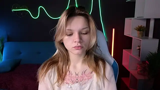 LitaBrom online show from February 2025 01:15:02 AM