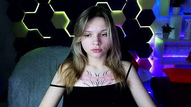 LitaBrom online show from February 2025 11:18:01 AM