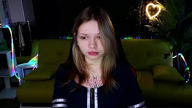 LitaBrom online show from February 2025 02:47:02 AM