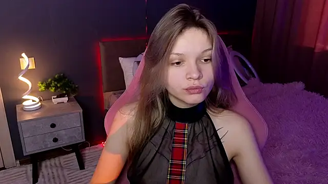 LitaBrom online show from March 2025 04:17:02 AM
