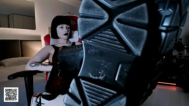 Snapshot of _Goddess_Misha_ chatting on November 2025 08:57:02 PM Goddess Misha online show from November 2025 08:57:02 PM