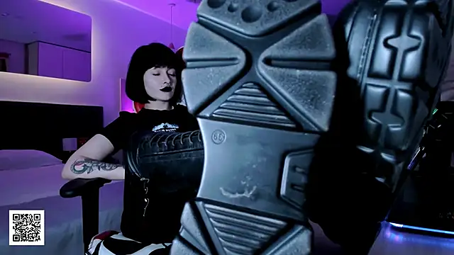 Snapshot of _Goddess_Misha_ chatting on October 2025 09:03:01 PM Goddess Misha online show from October 2025 09:03:01 PM