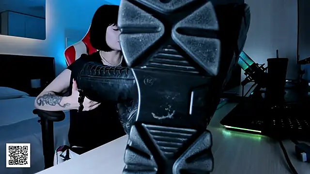 Snapshot of _Goddess_Misha_ chatting on November 2025 09:18:01 PM Goddess Misha online show from November 2025 09:18:01 PM