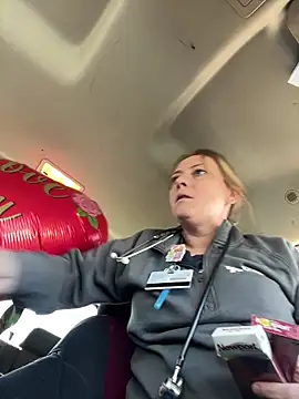 lezbean24 online show from February 2026 06:19:02 PM