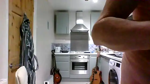 jimmybenido online show from December 2025 05:50:02 PM