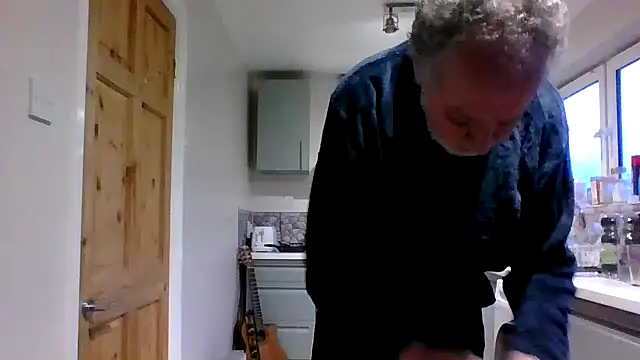 jimmybenido online show from February 2025 05:07:02 PM