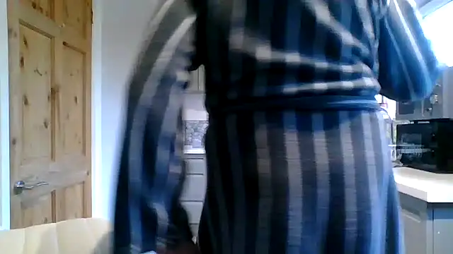 jimmybenido online show from April 2026 04:37:01 PM