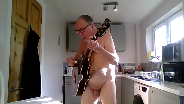 Snapshot of jimmybenido chatting on May 2026 04:43:01 PM jimmybenido online show from May 2026 04:43:01 PM