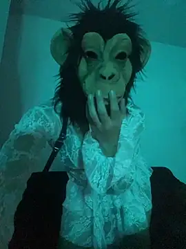 Snapshot of xmoira3x chatting on October 2025 03:27:01 AM xmoira3x online show from October 2025 03:27:01 AM