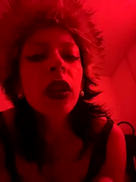 Snapshot of xmoira3x chatting on October 2025 05:20:01 AM xmoira3x online show from October 2025 05:20:01 AM