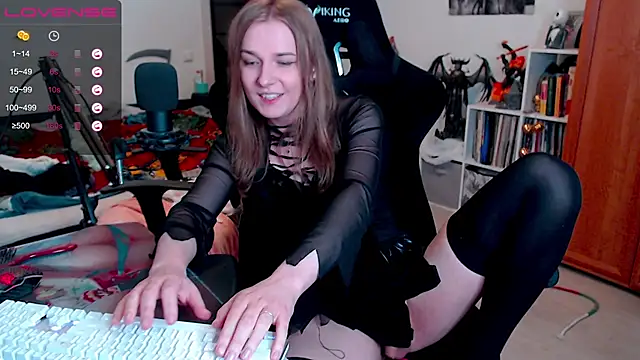 stellablondy online show from December 2024 02:55:01 PM