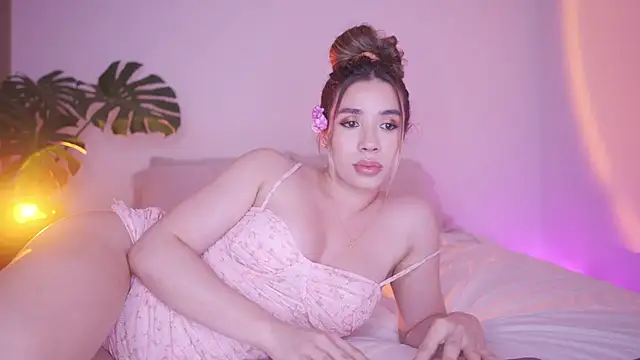 honeyann08 online show from November 2025 07:29:02 PM