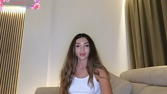 ReyaSophia online show from October 2025 08:10:01 PM