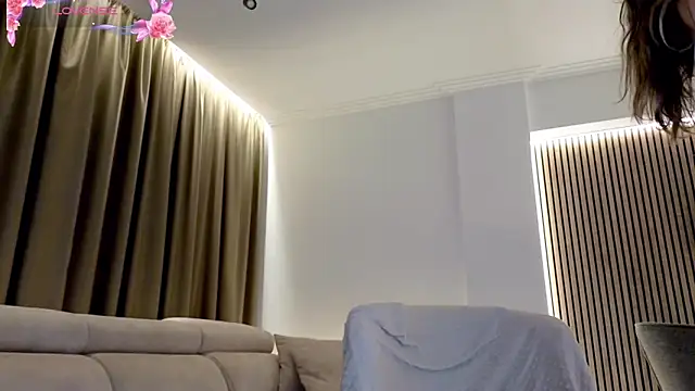 ReyaSophia online show from September 2025 08:41:01 PM