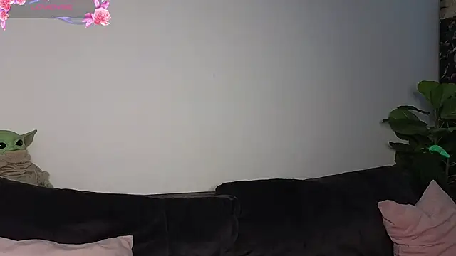 ReyaSophia online show from December 2025 08:09:02 PM