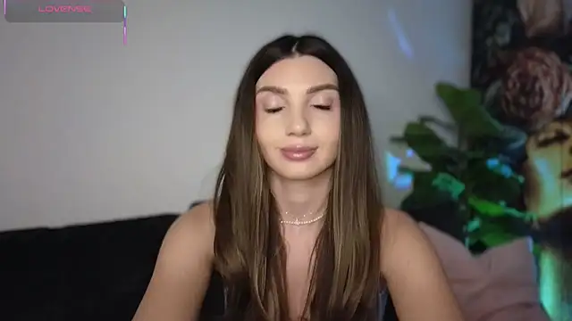 ReyaSophia online show from February 2026 08:53:02 PM