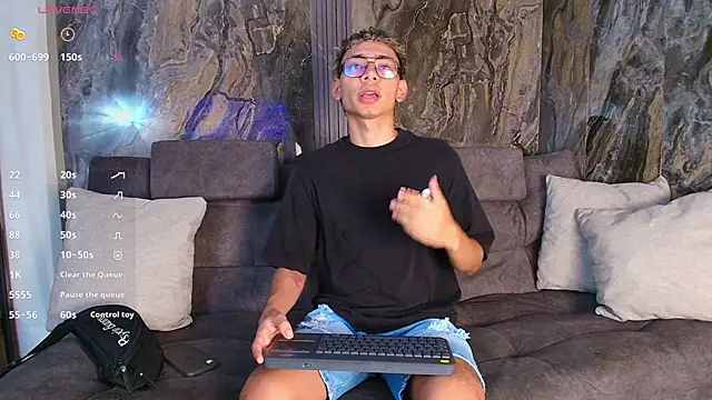 Daviid laidd online show from February 2026 08:37:02 PM