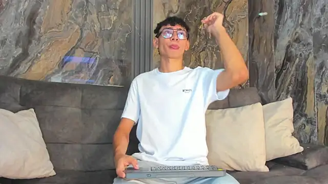 Daviid laidd online show from October 2025 08:07:01 PM