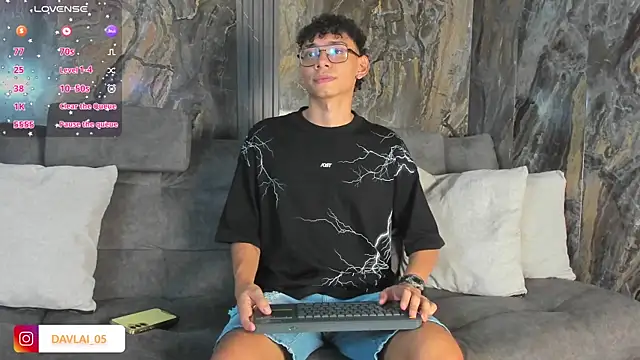 Daviid laidd online show from December 2025 07:38:01 PM