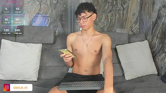 Daviid laidd online show from November 2025 09:15:01 PM