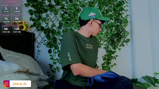 Daviid laidd online show from November 2025 07:41:02 PM