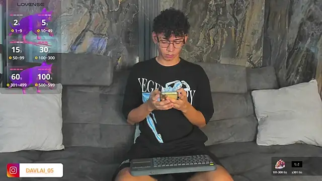 Daviid laidd online show from December 2025 07:36:05 PM