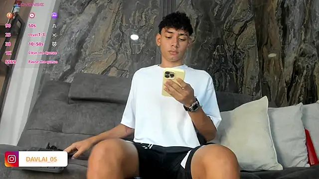 Daviid laidd online show from April 2026 08:43:02 PM