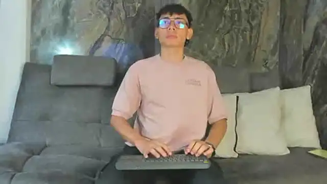 Daviid laidd online show from December 2025 07:31:01 PM