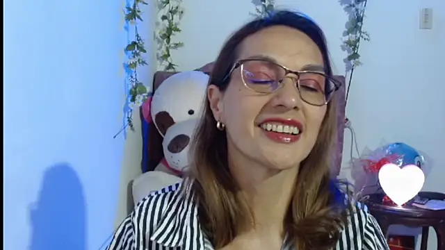 Snapshot of italagomez_ chatting on November 2025 11:09:01 PM italagomez online show from November 2025 11:09:01 PM