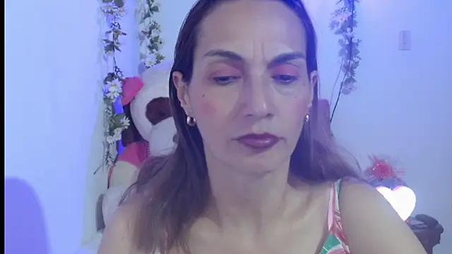 Snapshot of italagomez_ chatting on October 2025 01:51:01 AM italagomez online show from October 2025 01:51:01 AM