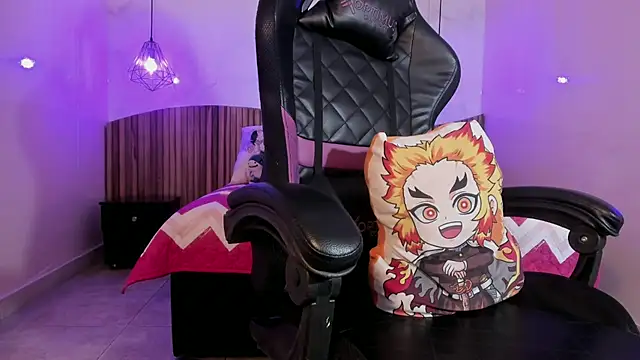 Snapshot of IamNayuta chatting on December 2025 07:52:02 PM IamNayuta online show from December 2025 07:52:02 PM