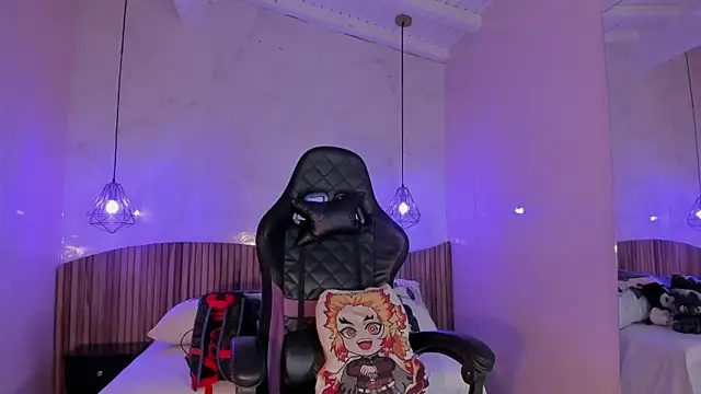 Snapshot of IamNayuta chatting on February 2026 07:57:01 PM IamNayuta online show from February 2026 07:57:01 PM