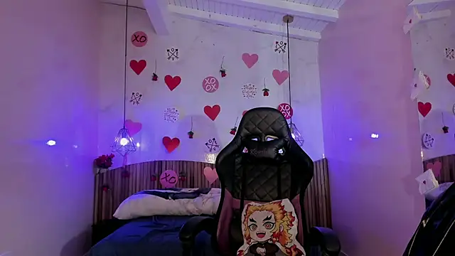 Snapshot of IamNayuta chatting on February 2026 03:28:01 AM IamNayuta online show from February 2026 03:28:01 AM