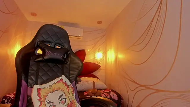 Snapshot of IamNayuta chatting on February 2026 08:37:01 PM IamNayuta online show from February 2026 08:37:01 PM