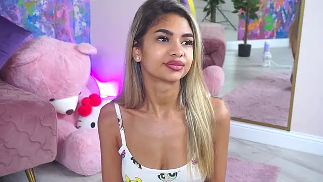 Snapshot of AshaYuva chatting on November 2025 01:14:02 PM AshaYuva online show from November 2025 01:14:02 PM