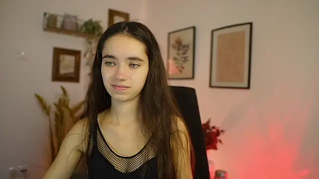 Gia Paige18 online show from October 2025 08:59:01 AM