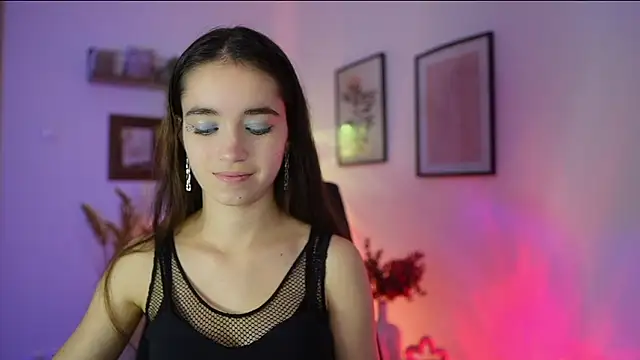 Gia Paige18 online show from October 2025 09:06:02 AM