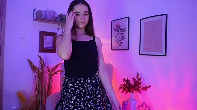 Gia Paige18 online show from November 2025 06:52:01 PM