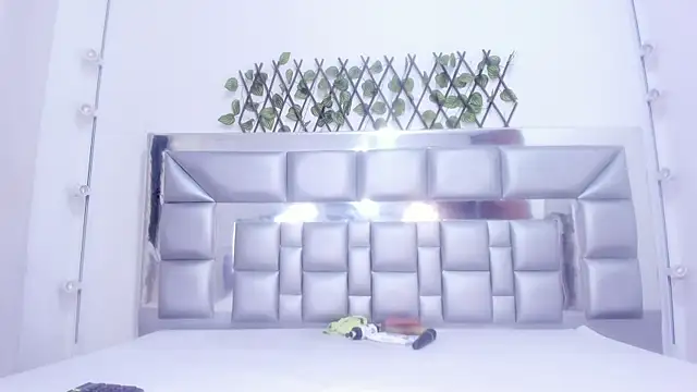 sweetebonny1 online show from February 2026 12:13:02 PM