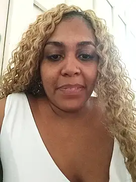 ELLA KELLY online show from January 2026 11:46:01 AM