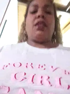 ELLA KELLY online show from February 2026 11:43:02 AM