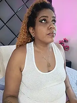 Snapshot of ELLA_KELLY chatting on July 2026 11:51:02 AM ELLA KELLY online show from July 2026 11:51:02 AM