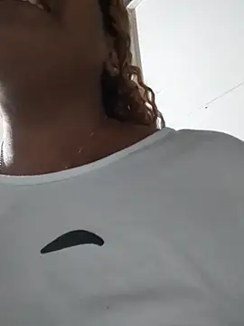 ELLA KELLY online show from April 2026 12:28:01 PM