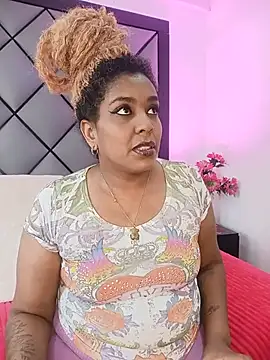 Snapshot of ELLA_KELLY chatting on June 2026 11:53:01 AM ELLA KELLY online show from June 2026 11:53:01 AM