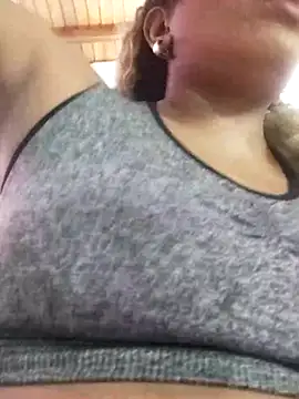 Snapshot of ELLA_KELLY chatting on October 2025 12:03:01 PM ELLA KELLY online show from October 2025 12:03:01 PM