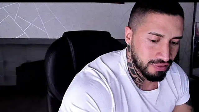 Cristian Walker online show from February 2026 09:36:02 PM