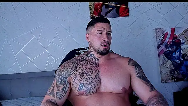Snapshot of Cristian_Walker chatting on May 2026 06:09:01 PM Cristian Walker online show from May 2026 06:09:01 PM